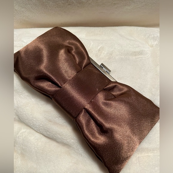 NEW BROWN W/RHINESTONES CLUTCH PURSE BIJOUX TERNER - Picture 7 of 11